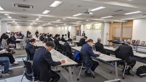 深谷会長挨拶（会場の様子）